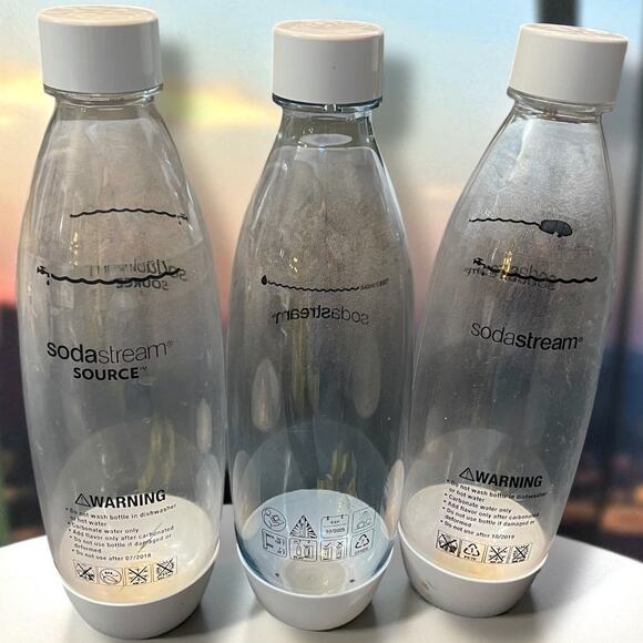 SodaStream Soda Stream Replacement Bottles 840 mL .89 QT Carbonate Water Lot x3 - Picture 1 of 11